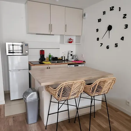 2 Pieces Calme Proche Paris Appartement
